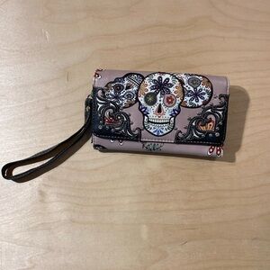 Skull Design Wristlet Clutch (LW)